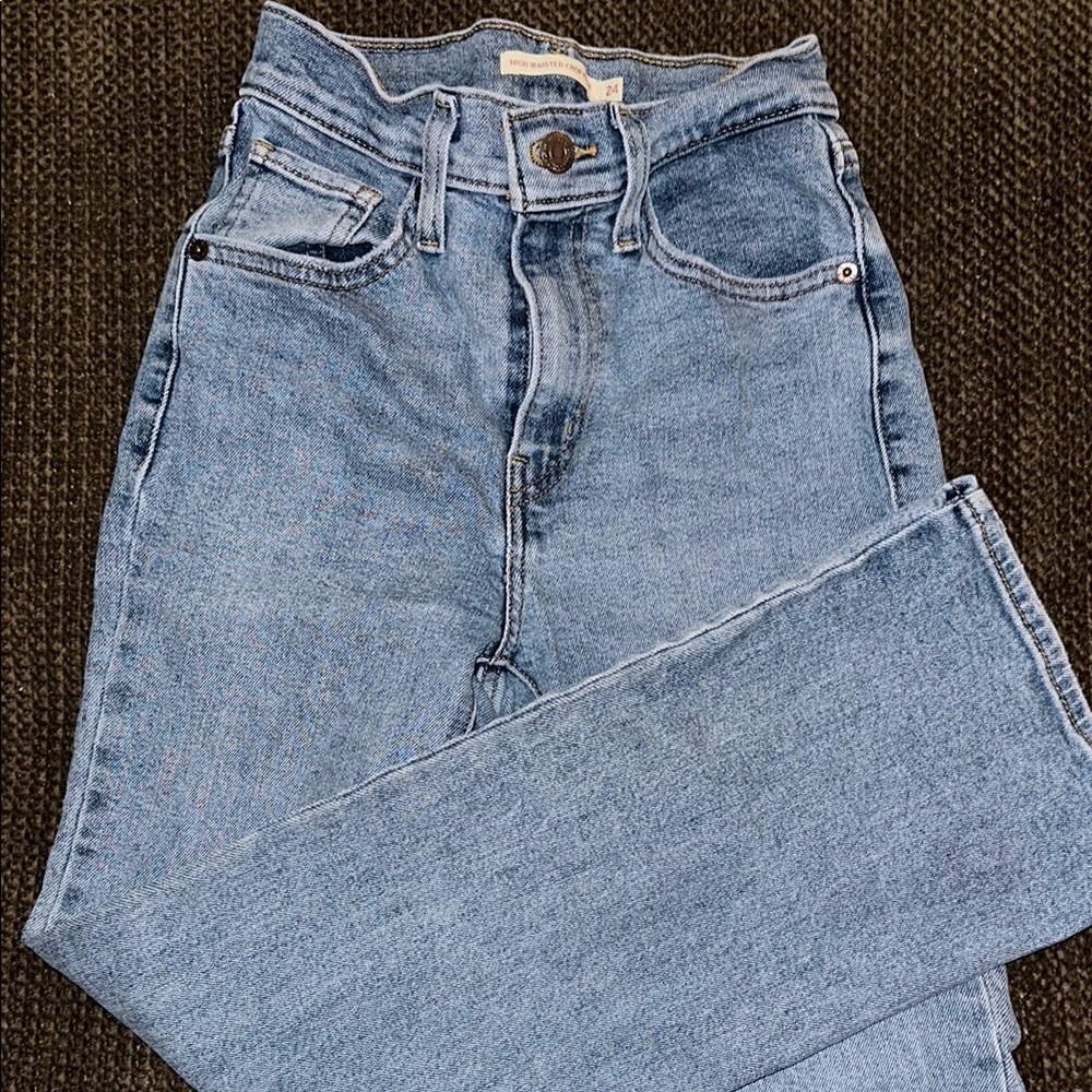 Levi's High Rise Cropped Flares